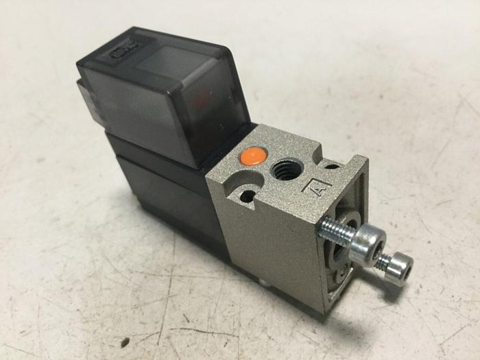 Used SMC Valve w/ Cable VZ110-5MZ-M5 #104153