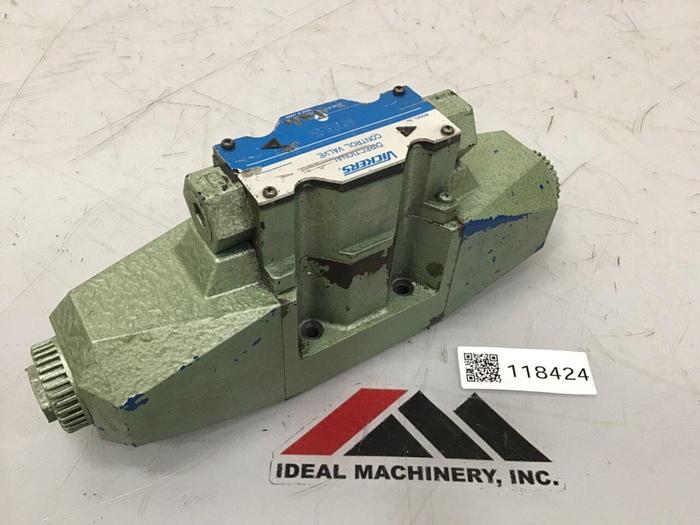 Used VICKERS Directional Control Valve DG4V56CMP7LH630JA170 #118424