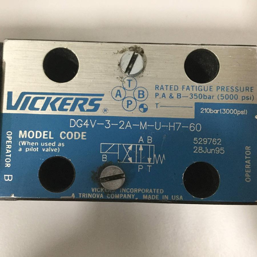 Used VICKERS Valve DG4V-3-2A-M-U-H7-60 Used