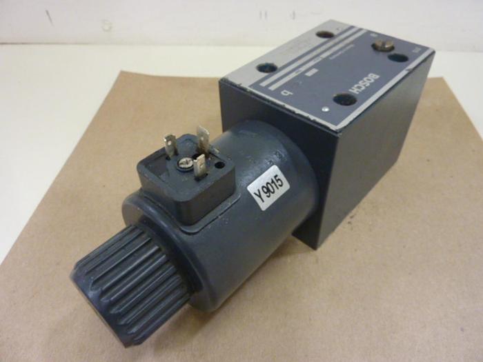 Used BOSCH Valve 0 810 001 909 #47211