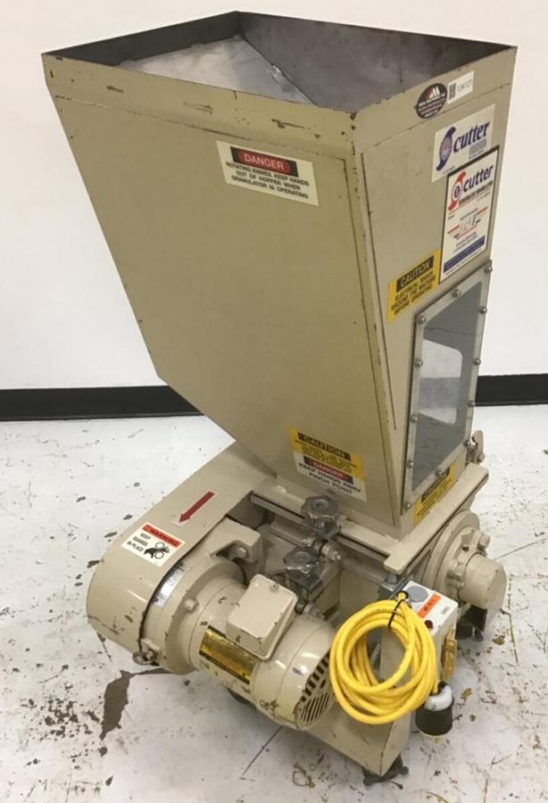 Used NISSUI 1 HP Screenless Grinder / Granulator FNSK-04D Used