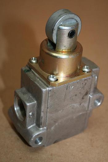 Used NUMATICS Limit Switch CW 1337 MAT #19209