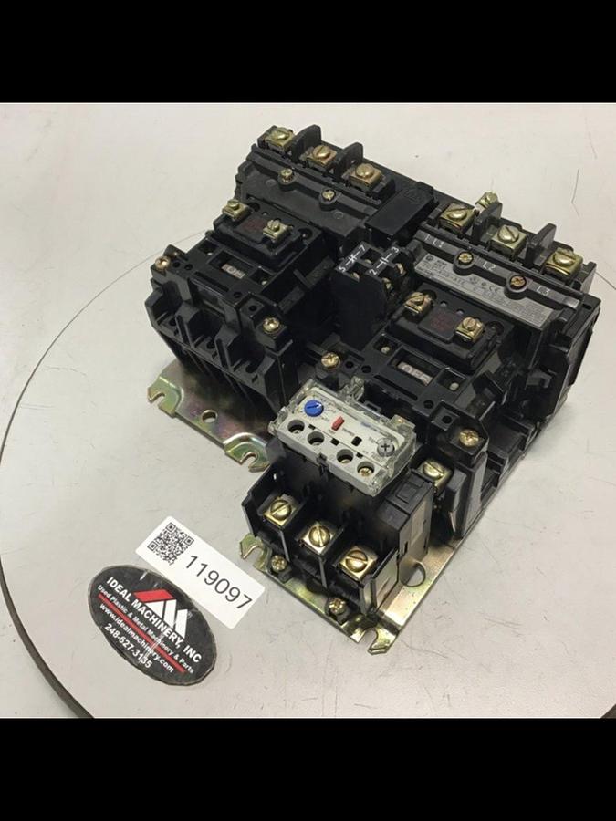 Used ALLEN BRADLEY Reversing Starter 505-AOB-A1E SER C Used