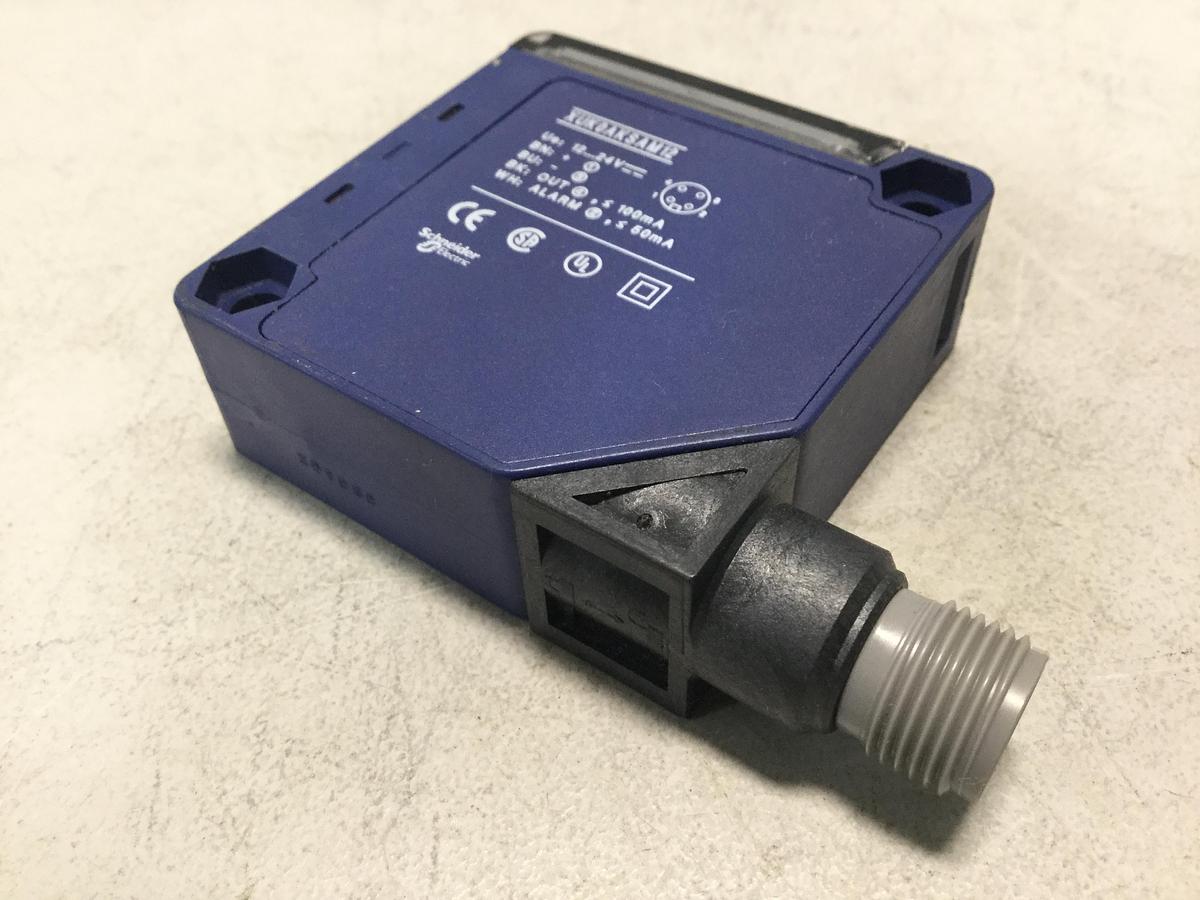 Used TELEMECANIQUE Photoelectric Sensor XUK0AKSAM12 USED