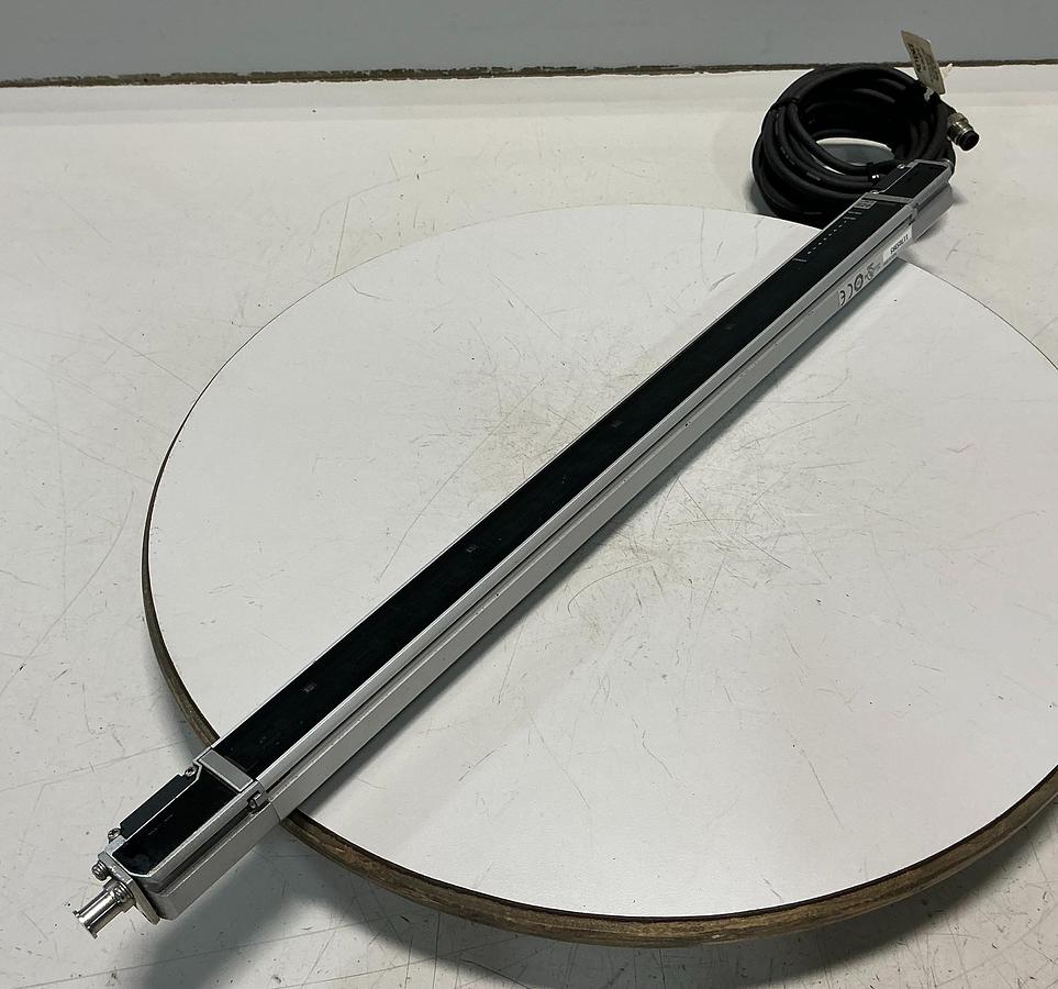 Used KEYENCE CORP SL-C24H-R