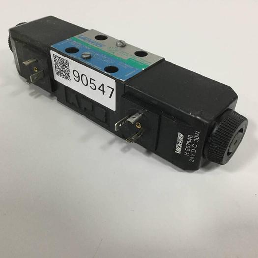 Used VICKERS Valve DG4V-3S-2C-M-U-H5-60 #90547