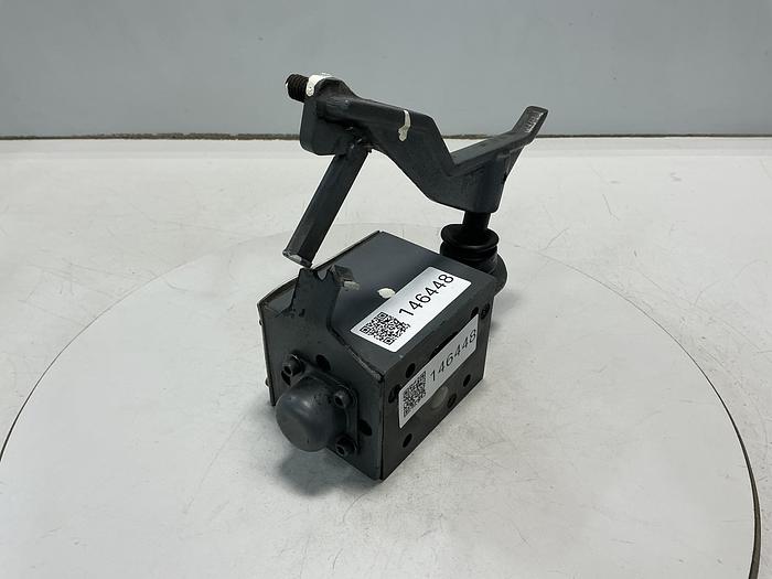 Used PARKER D3ML4BN10X4384