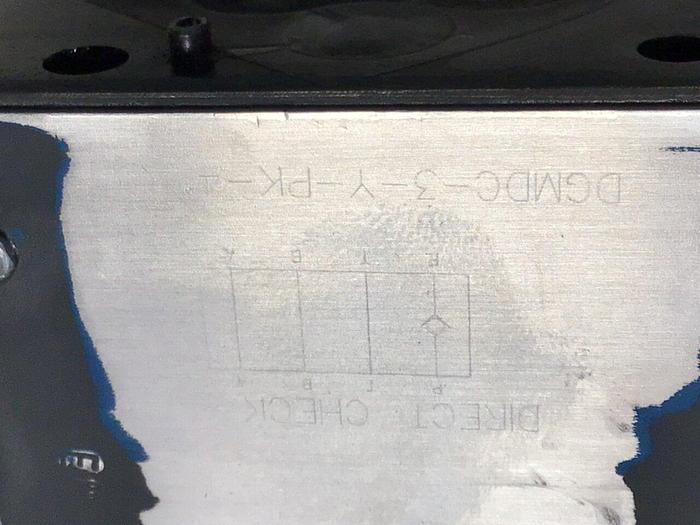 Used VICKERS Check Valve DGMDC 3 Y PK 41 #122475