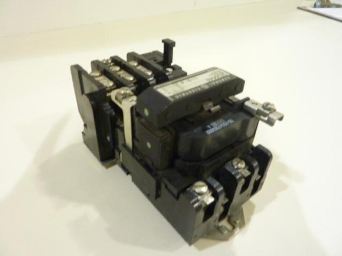 Used GENERAL ELECTRIC (G.E.) Motor Starter Size 00 CR306A0 USED