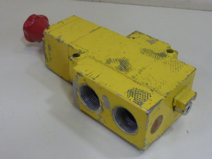 Used NUMATICS Manual Lockout Valve VT40N08Y #61559