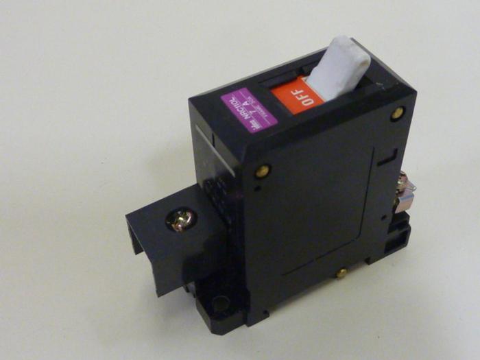 Used IDEC Circuit Protector NRC110L/7A #64266