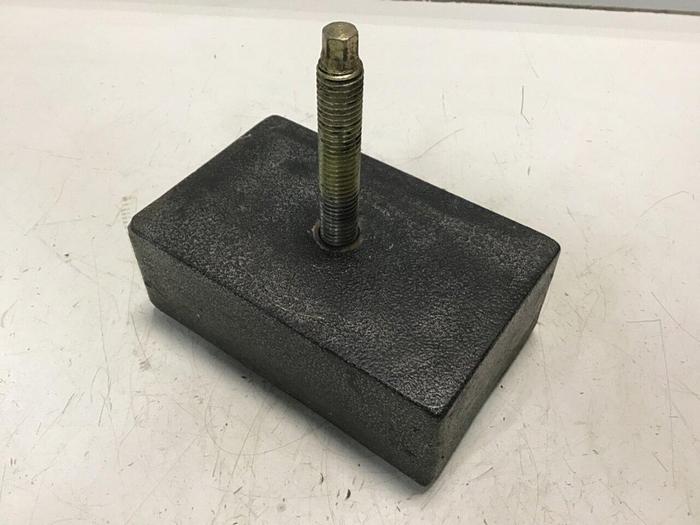 Used UNISORB Leveling Mount Pad 7 x 4 QUANTUM IM-61 Used