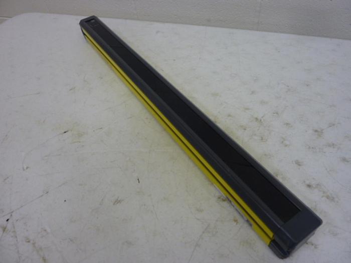 Used LEUZE Light Curtain Receiver CR14-600/BH #52364