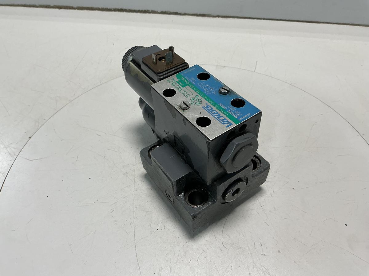 Used VICKERS DG4V-3S-2AL-M-U-HL7-60-EN490