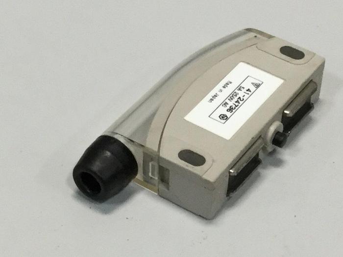 Used TOCHIGIYA Magnetic Catch Switch TL-303-1 #104512