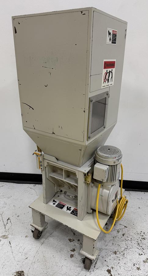 Used FBE Corp SR-1013 Screenless Grinder Granulator USED #152821  Needs to be Cleaned DIMS