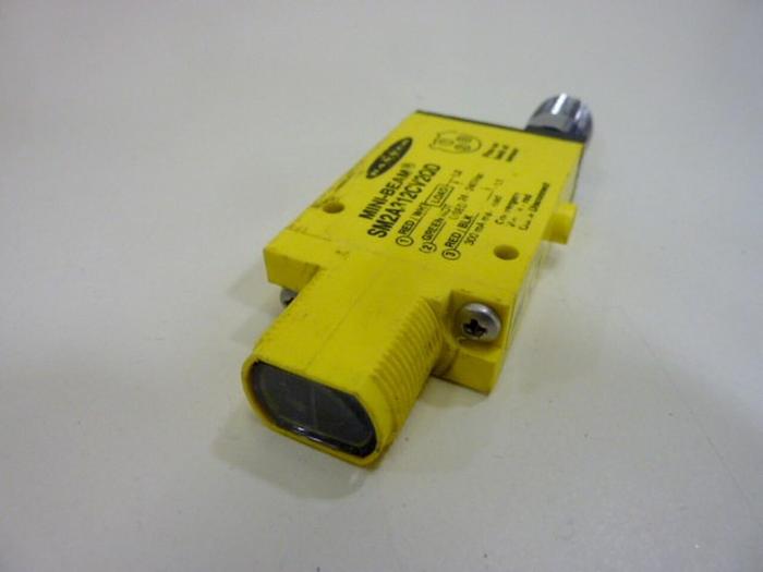 Used BANNER ENGINEERING Photoelectric Sensor SM2A312CV2QD #65140