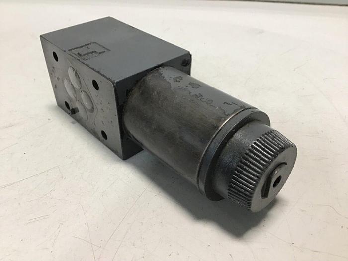 Used VICKERS Valve DG4V3S22AMUHL760EN490 Used