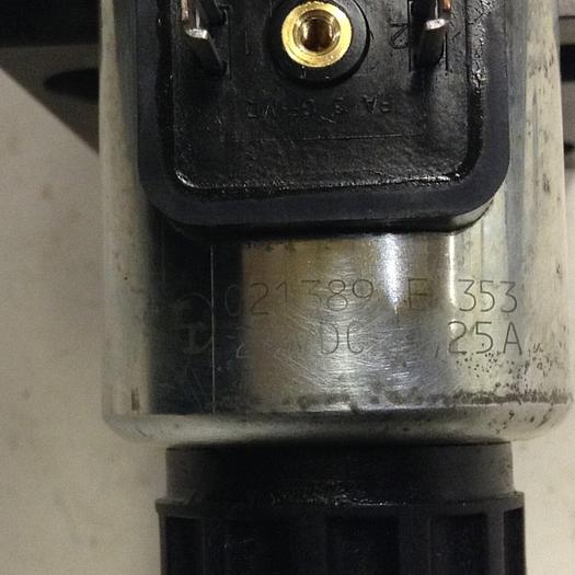 Used MOOG Valve CCE25A6RH1X06A12 Used