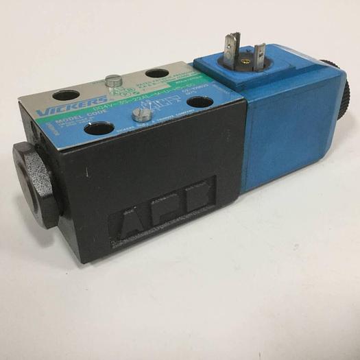 Used VICKERS Directional Valve DG4V-3S-22AL-M-U-H5-60 #90621
