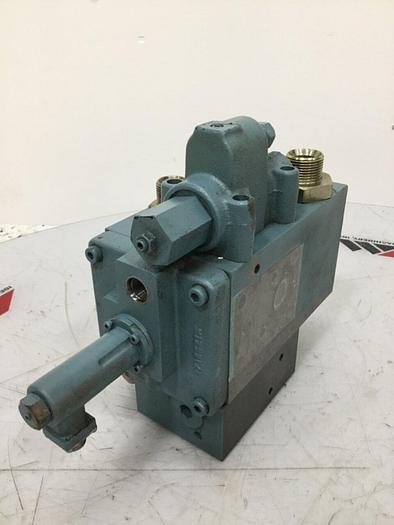 Used DAIKIN Manifold Block PFSM-100-30 #117010