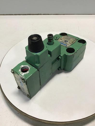 Used VICKERS Valve CG5060ACMWBP1090 #144654