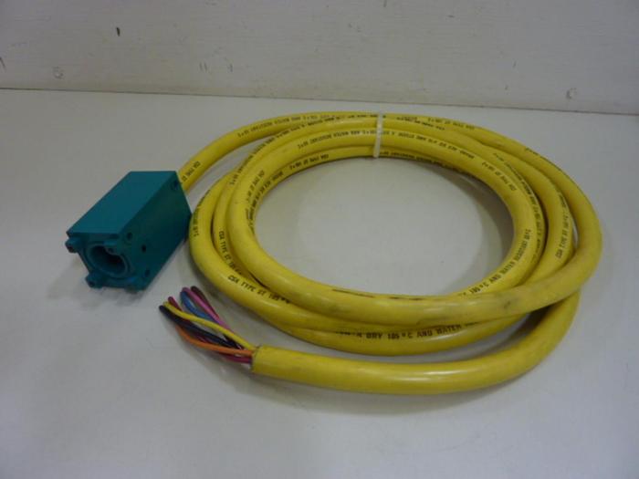 Used ALLEN BRADLEY Limit Switch 802M-ATY12 SER A #52991