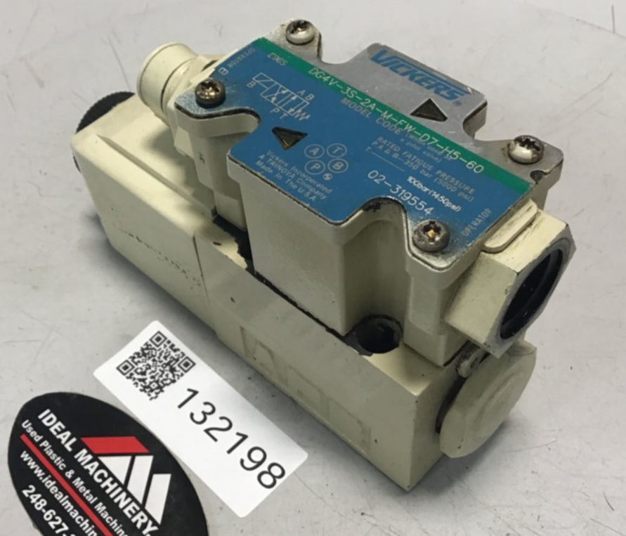 Used VICKERS Valve DG4V-3S-2A-M-FW-D7-H5-60 USED