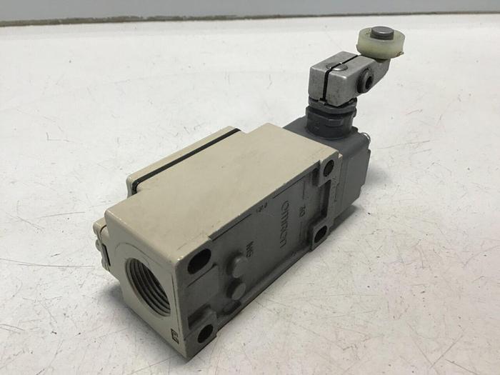 Used OMRON Limit Switch D4B-1111N #122012