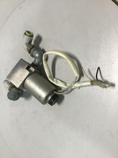 Used SMC Solenoid Valve VT315 #112001