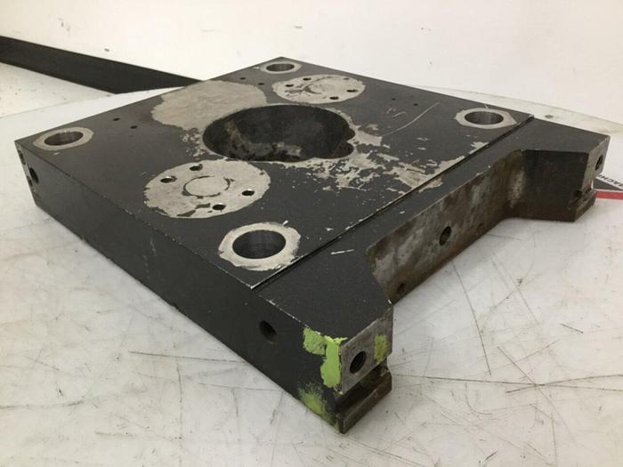 Used ENGEL 30 Ton Stationary Platen 5156 Used