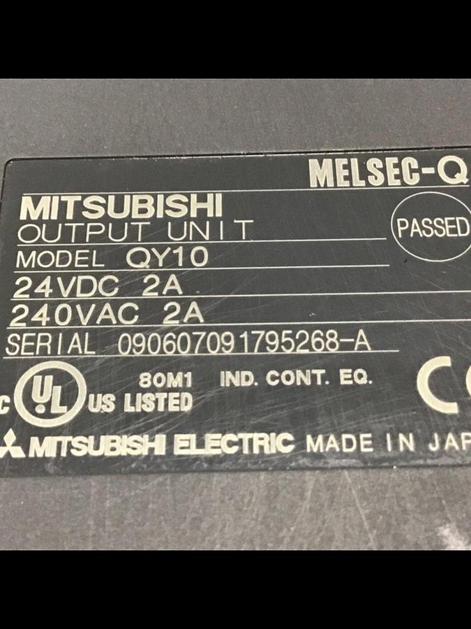 Used MITSUBISHI Output Unit QY10 USED