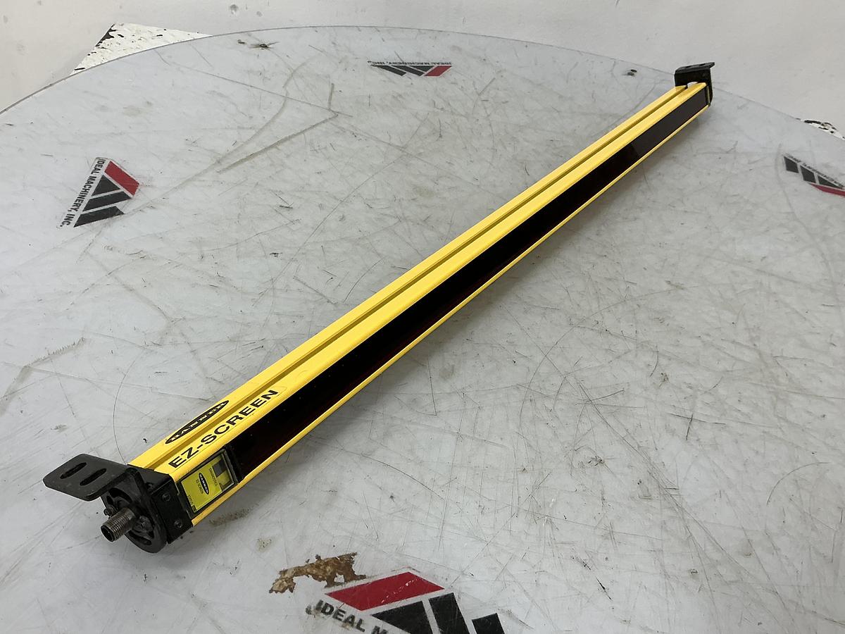 Used BANNER ENGINEERING SLSE30-900Q8