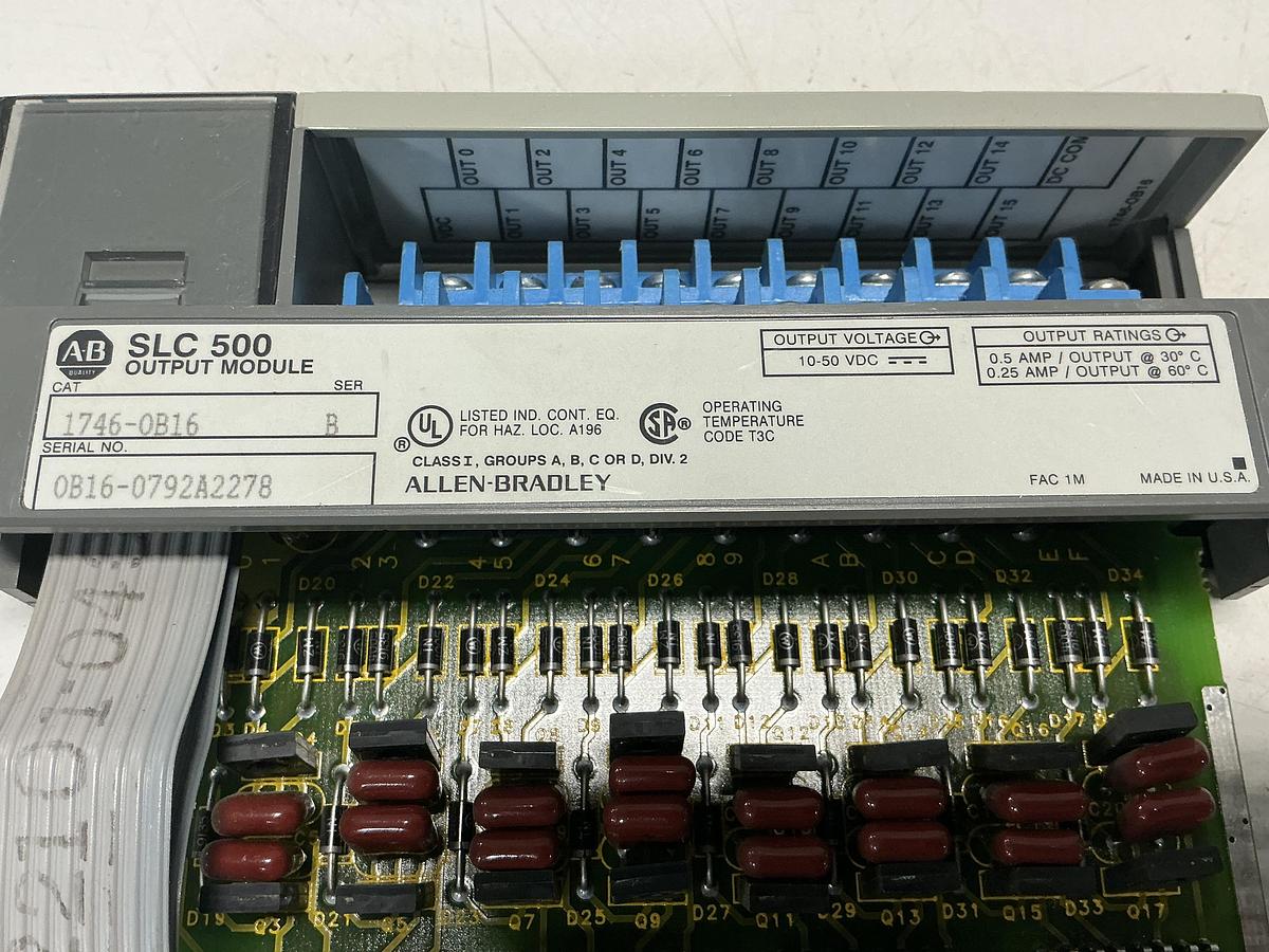 Used ALLEN BRADLEY 1746-P1 / SLC 500