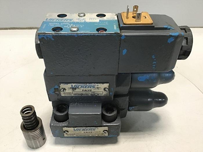 Used VICKERS Valves DG4V-3-2AL-M-U-HL7-60 #119564