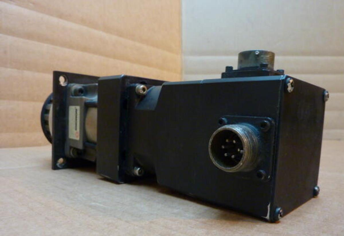 Used MOOG Brushless Motor 303-030A Used  