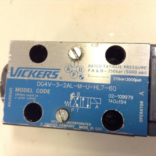 Used VICKERS Valves DG4V-3-2AL-M-U-HL7-60 #72557