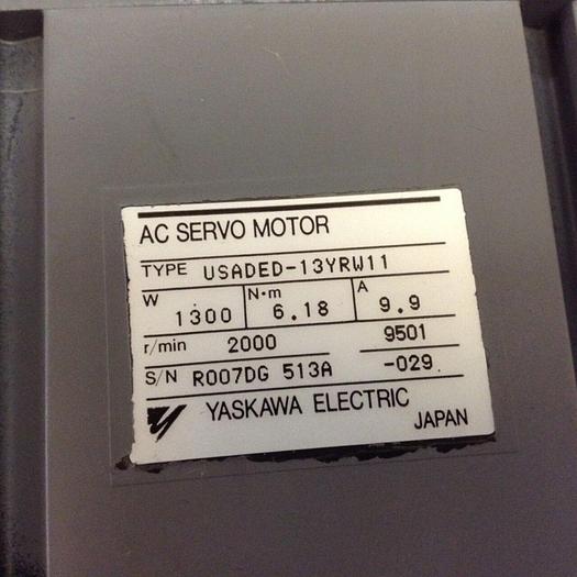 Used YASKAWA ELECTRIC AC Servo Motor USADED-13YRW11 Used