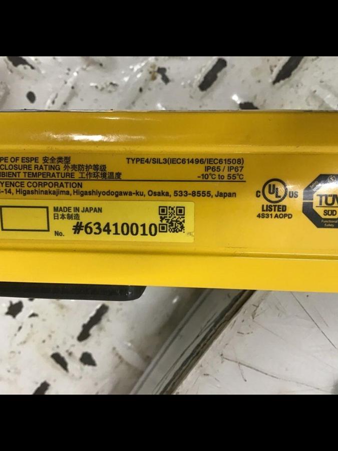 Used KEYENCE CORP Light Curtain GL-R26L-R #141015