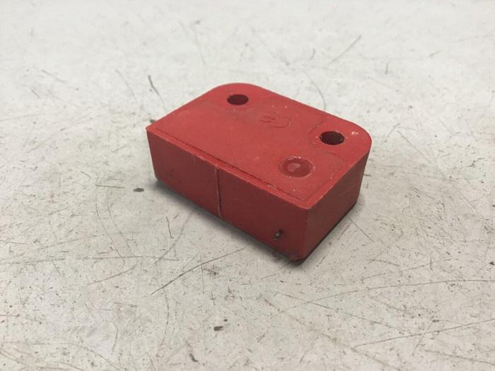 Used IDEM SAFETY SWITCHES Coded Miniature Switch 114105 #124659