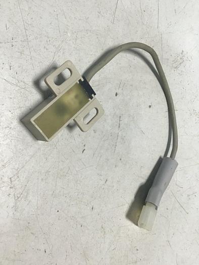 Used FUJI ELECTRIC Proximity Switch PE-B4D3 #128412