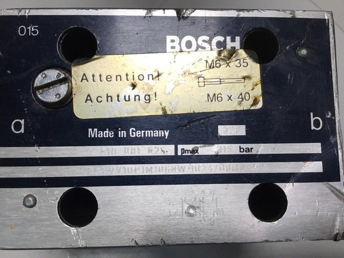 Used BOSCH Hydraulic Valve 0 810 001 825 Used