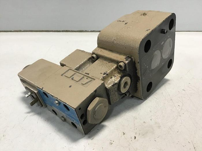 Used VICKERS Valve CG5060AFMUHL7110 #134264