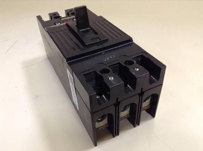 Used GENERAL ELECTRIC / GE 125 Amp Circuit Breaker TFJ236125 Used