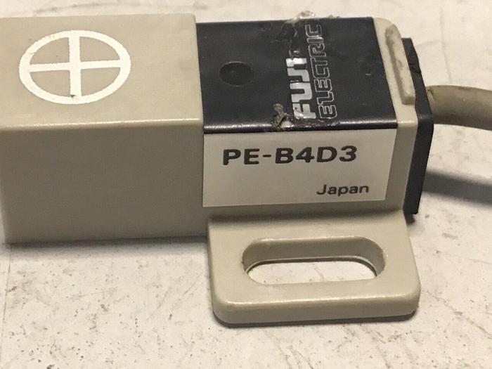 Used FUJI ELECTRIC Proximity Switch PE-B4D3 #128412