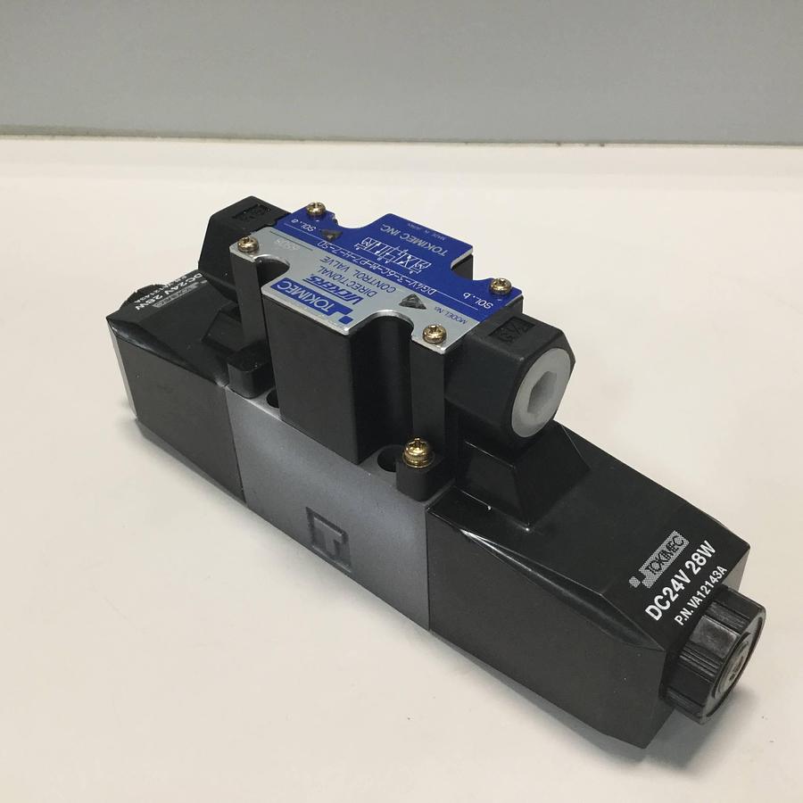 Used VICKERS Directional Control Valve DG4V36CMP7H750 USED