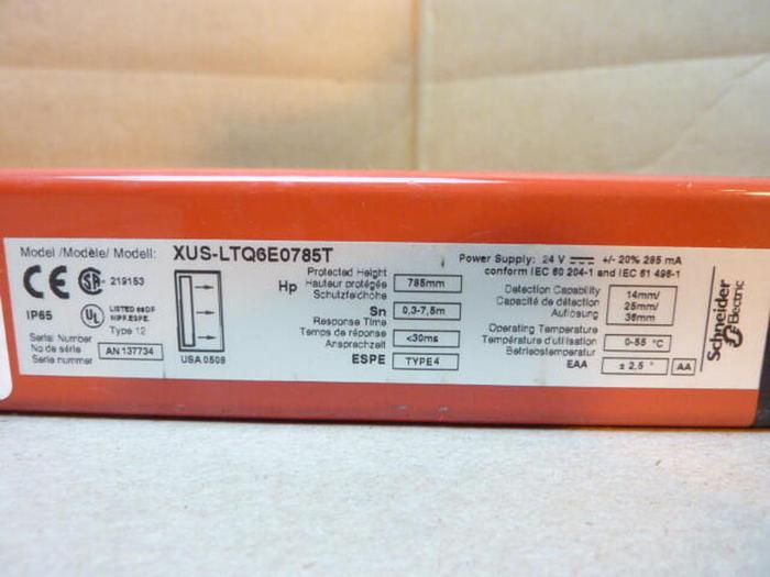 Used TELEMECANIQUE Light Curtain Transmitter XUS-LTQ6E0785T Used