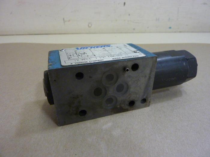 Used VICKERS Reducing Valve DGMX13PPBW21S #64616