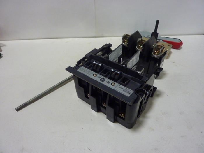 Used ALLEN BRADLEY 30 Amp Disconnect Switch 1494V-DS30 SER A #57393