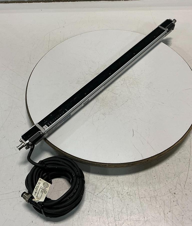 Used KEYENCE CORP SL-C24H-R